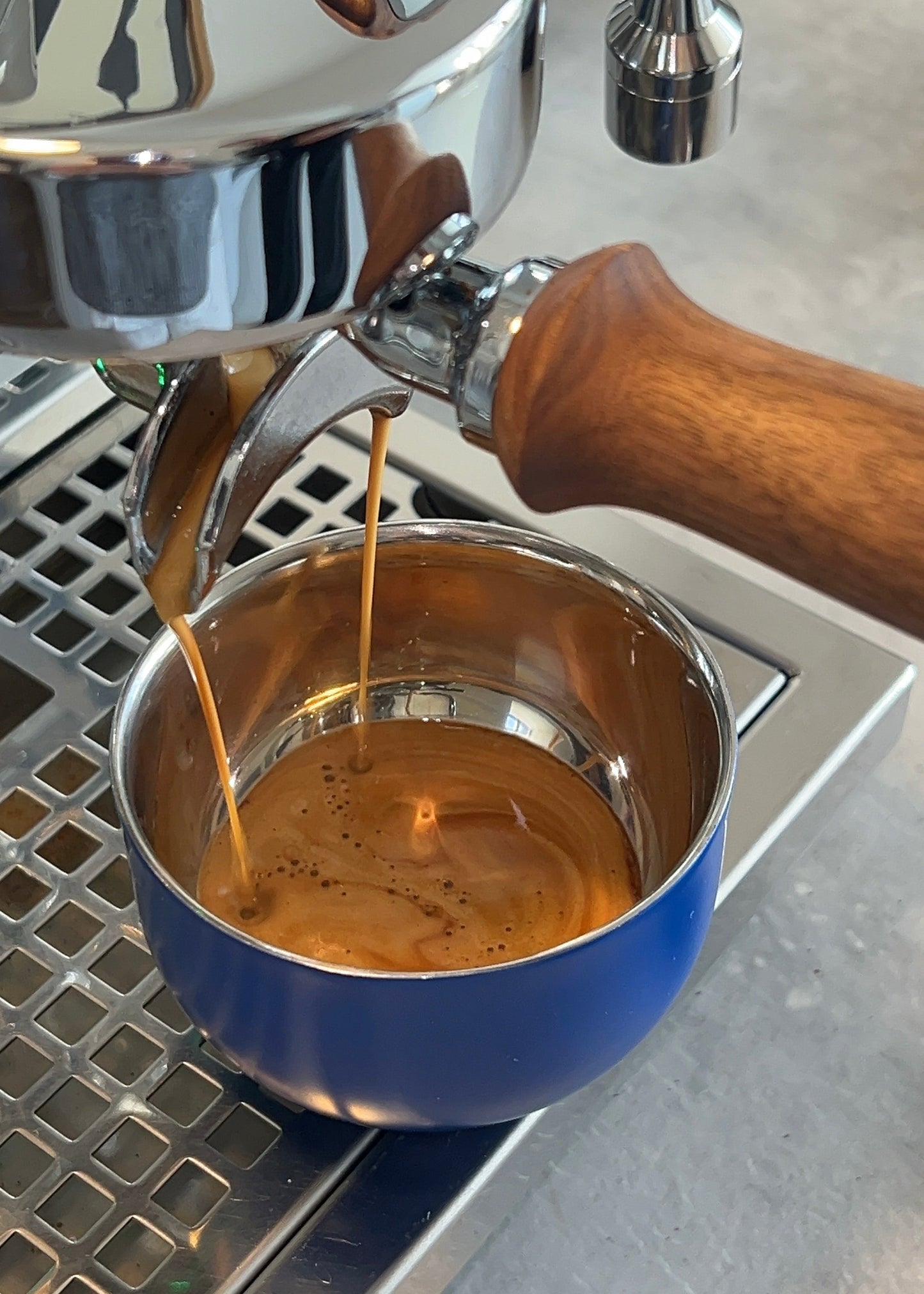 nelencio studio cup cobalt - second choice
